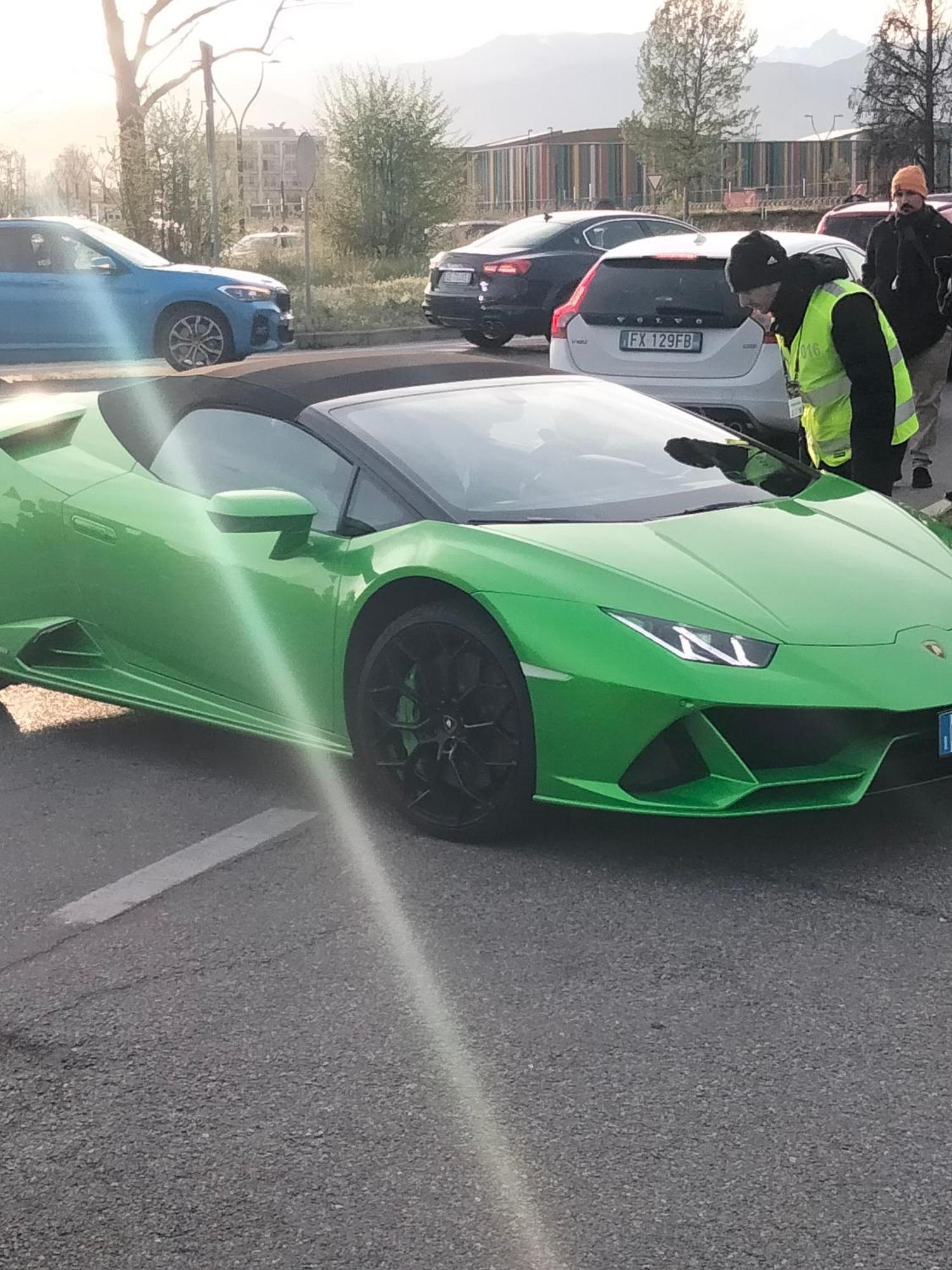 Appartamento Signorile Con Giardino Aosta Eksteriør billede